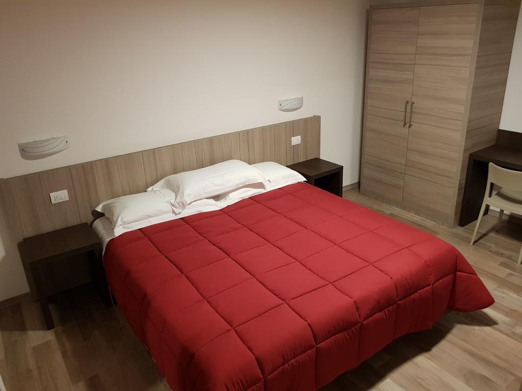 Hotel And Wellness Patriarca Сан Вито ал Таляменто Екстериор снимка