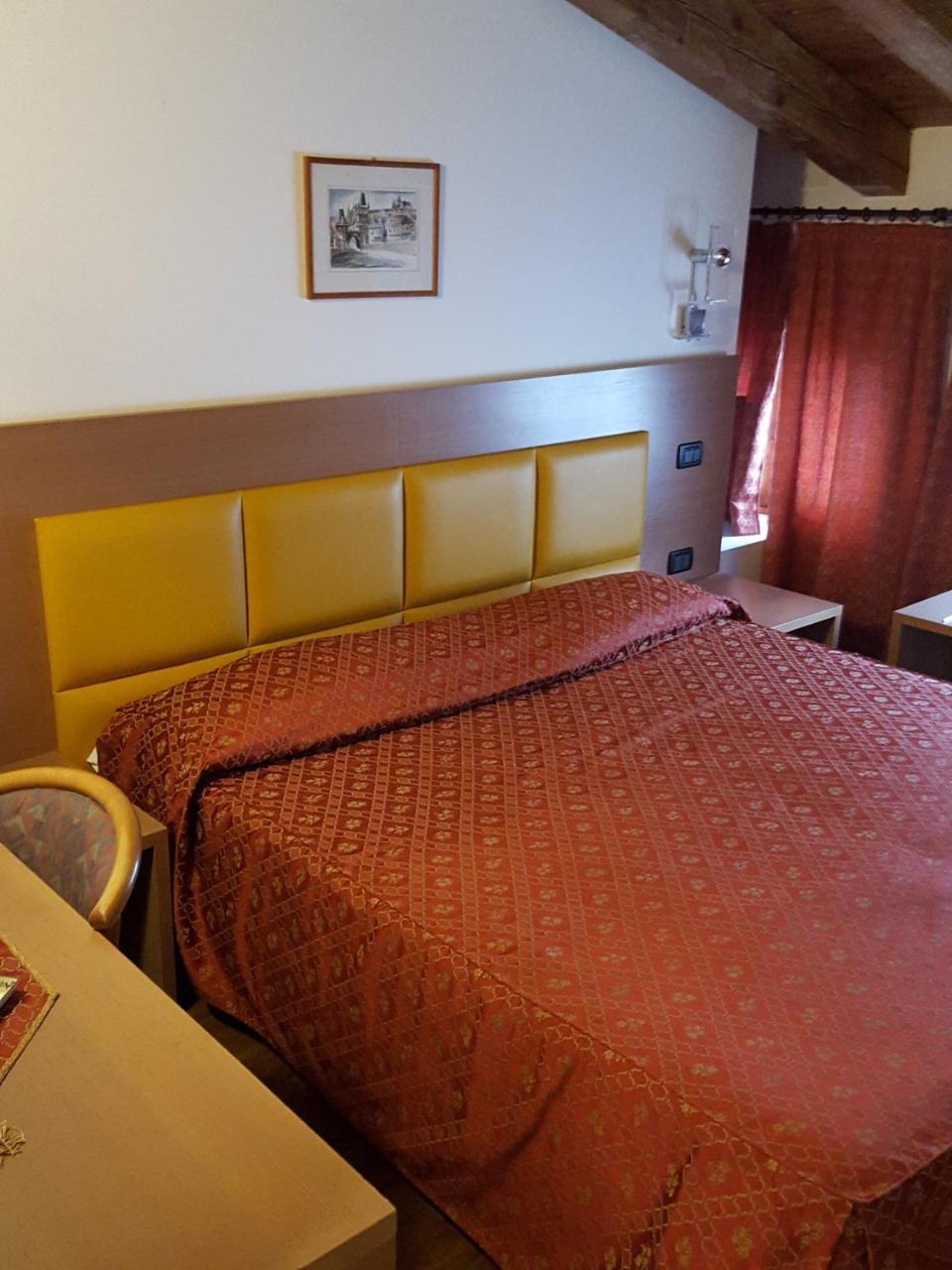 Hotel And Wellness Patriarca Сан Вито ал Таляменто Екстериор снимка